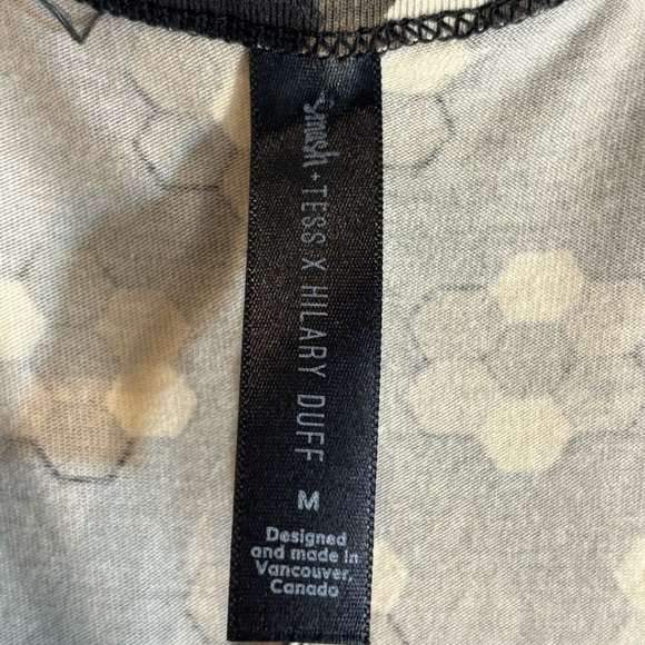 SMASH + TESS HILARY DUFF Collab Sz M Abstract Floral Scoop Neck Jumpsuit - Picture 9 of 9